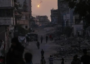 Armëpushimi hyn në fuqi/ Izraeli miraton fazën e parë të planit të paqes në Gaza, Trump: Pengjet do të dorëzohen deri të martën