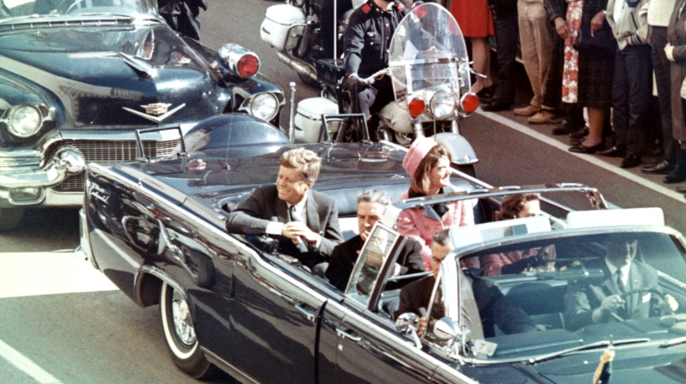 Rusët u dorëzojnë SHBA-ve “raportin sekret” të KGB-së për vrasjen e Kennedy-t