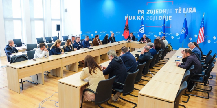 Berisha pas mbledhjes së Kryesisë: Në zgjedhje do futemi, por emër për Tiranën nuk kemi ende! Do mbështesim kandidat të pavarur