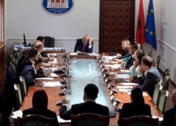 Vakancat në KAS, debate te “Ligjet”, PD akuza Begajt: S’ka as mundësi ta kryejë detyrën