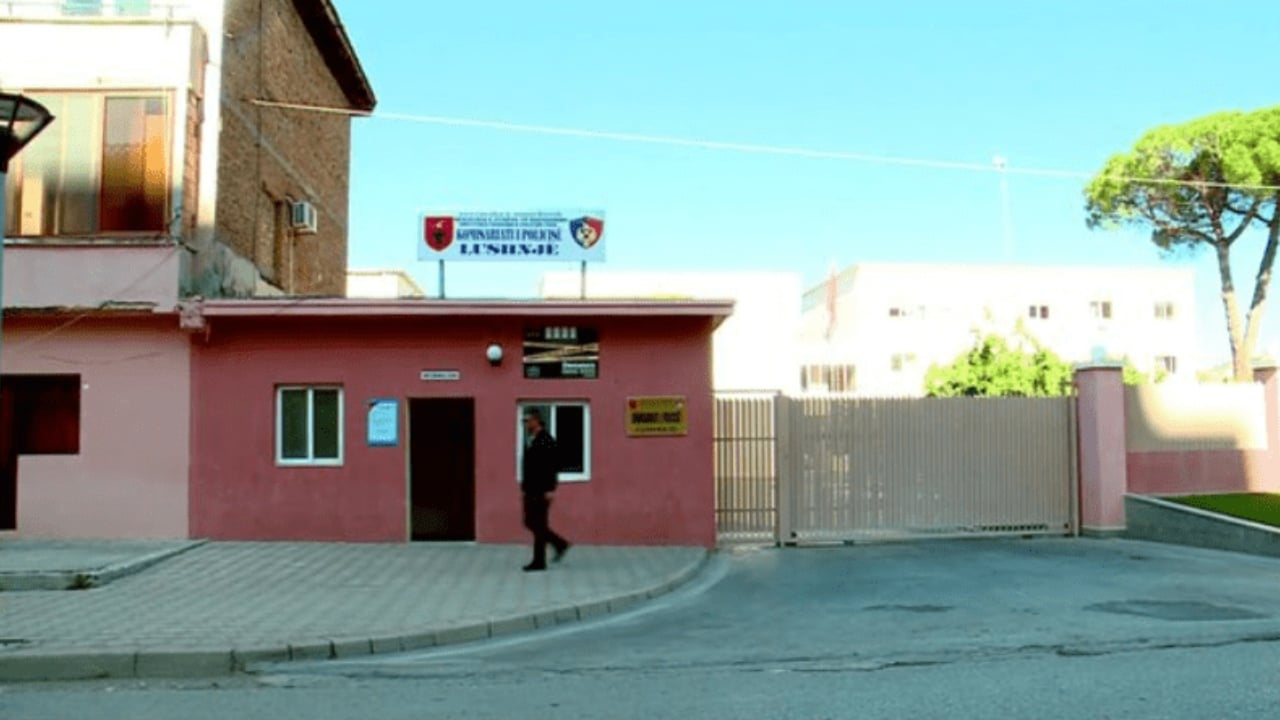 Lushnje, plagosje me thikë gjatë natës, tre persona përfundojnë në spital