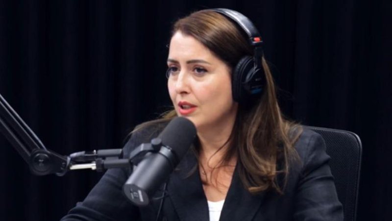 Ogerta Manastirliu rrëfehet si asnjëherë tjetër në podcastin “Flasim” me Edi Ramën (INTERVISTA E PLOTE)
