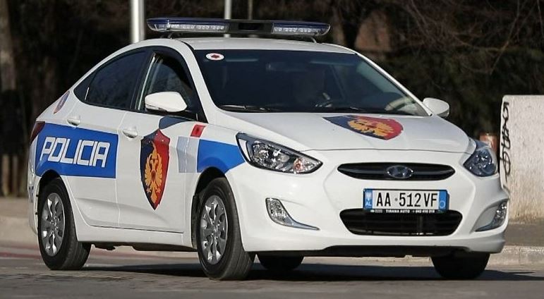 Kanosi me armë specialistin e Policisë së zonës, arrestohet 46-vjeçari në Durrës