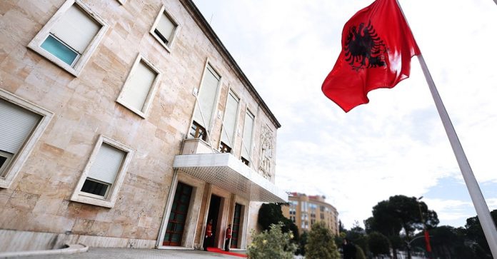 Ndryshime në përbërjen e institucioneve/ Këshilli i Ministrave shkarkon nga detyra dy prefektë, ja kush i zëvendëson