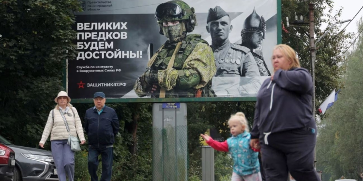 Rusia rrit bonuset e regjistrimit ushtarak për të joshur më shumë rekrutë për të luftuar në Ukrainë