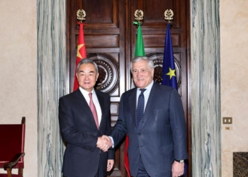 Tajani dhe Wang rikonfirmojnë bashkëpunimin Itali – Kinë