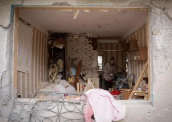 Sulme ajrore ruse në Ukrainë, viktima e të plagosur. Zelensky udhëton në Suedi për eksportet e mbrojtjes