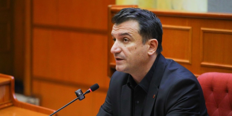 Deputeti gjerman pyet qeverinë federale për ndalimin joproporcional të Veliajt dhe ndikimin e rastit në integrimin e Shqipërisë në BE