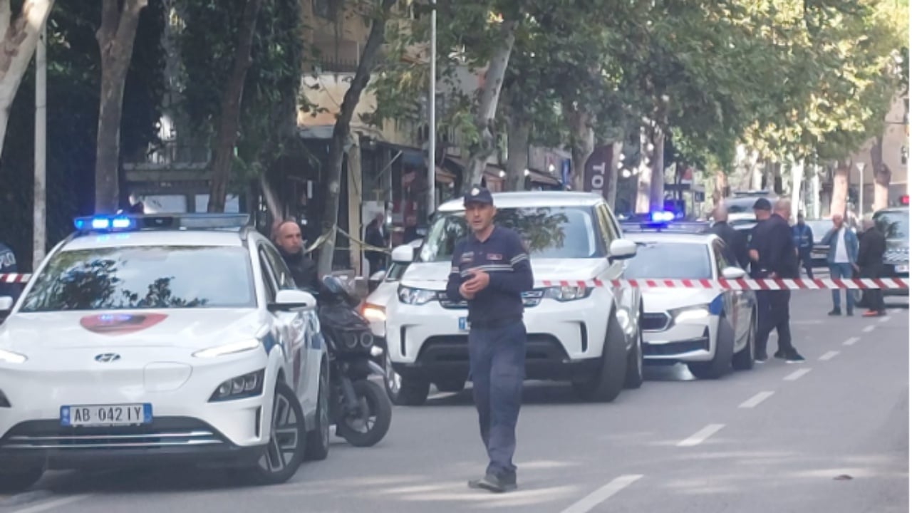Vrasja e gjyqtarit Astrit Kalaja, pranga edhe oficerit të sigurisë që qëndronte në hyrje të Gjykatës së Apelit