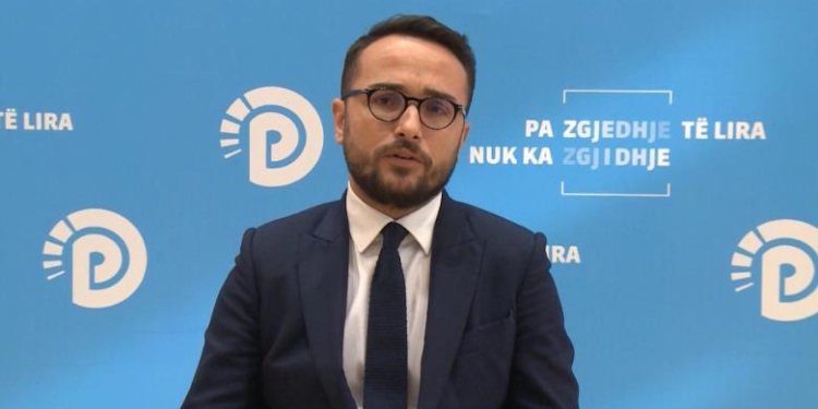 Mori pjesë në takimin me Salianjin, Tedi Kopliku sqaron: Nuk është nismë e re politike, një kafe mes demokratësh