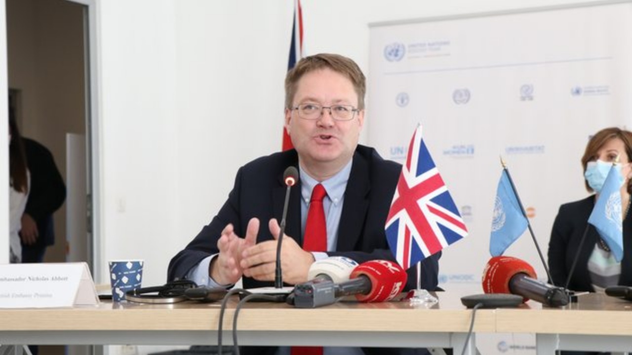 Shqipëri-Angli, ambasadori britanik flet me diplomaci: Do jetë futboll i shkëlqyer me tifozë të mrekullueshëm…