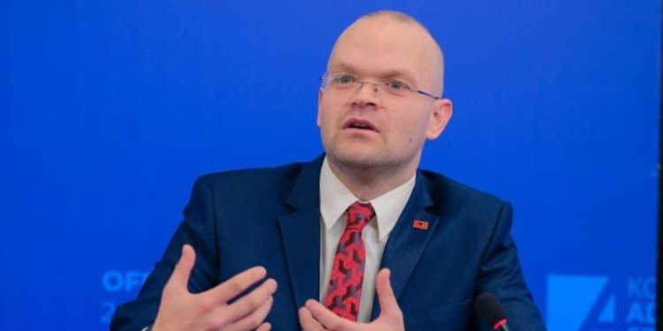 Aulon Kalaja rrëfen detajet nga takimi me Salianjin: Ja çfarë diskutuam për 3 orë.. Të mblidhet Këshilli Kombëtar i PD