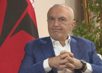 Meta: Mënyra e shoqërimit të Sarkozy mbresëlënëse! Nuk kam hatërmbetje për mënyrën mafioze si Narkoshteti më rrëmbeu mua