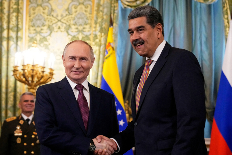 “Rusia nuk do të hyjë në luftë për Venezuelën”/ Tensionet me SHBA, a mund ta ndihmojë Moska, Maduron?