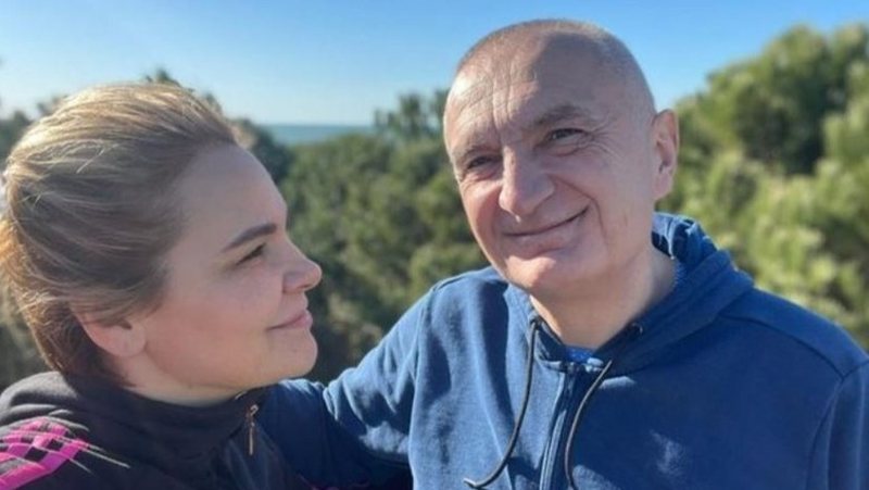 “I kërkoi djalit të marrë rrobat”, Kryemadhi kujton momentin kur Meta iku nga shtëpia: Më akuzoi se i kisha kërcënuar gruan ose vjehrrin Tedi Blushit