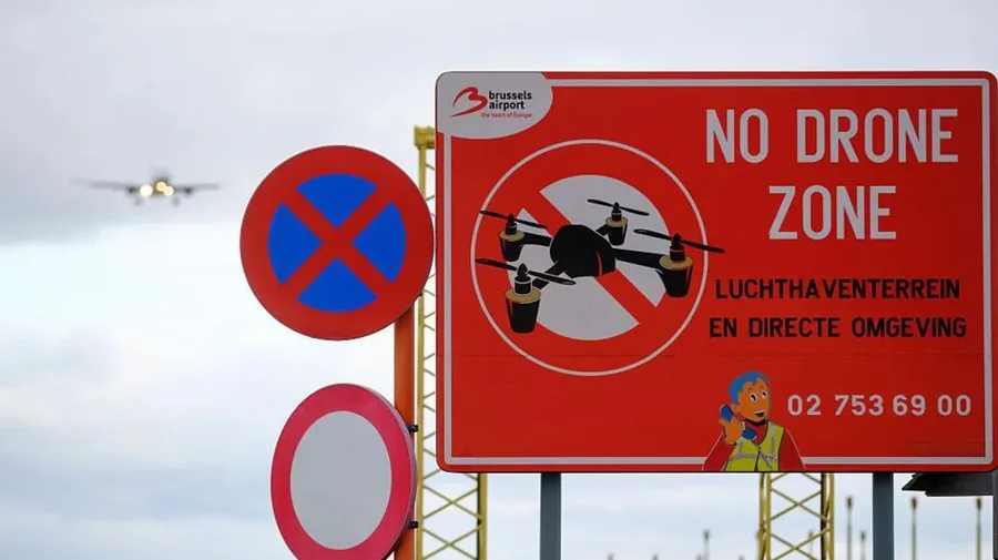 Dronët shkelën hapësirën ajrore, Britania merr në mbrojtje Belgjikën