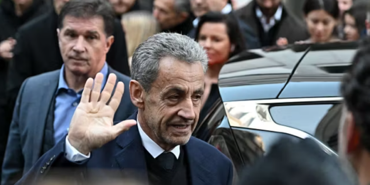 “Burgu është i ashpër”, Prokuroria e Parisit kërkon liri me kusht për Nicolas Sarkozy