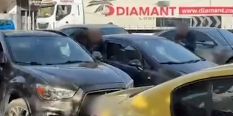 Momenti kur arrestohen dy kushërinjtë në Tiranë, u kapën me 2.2 kg kokainë (VIDEO)