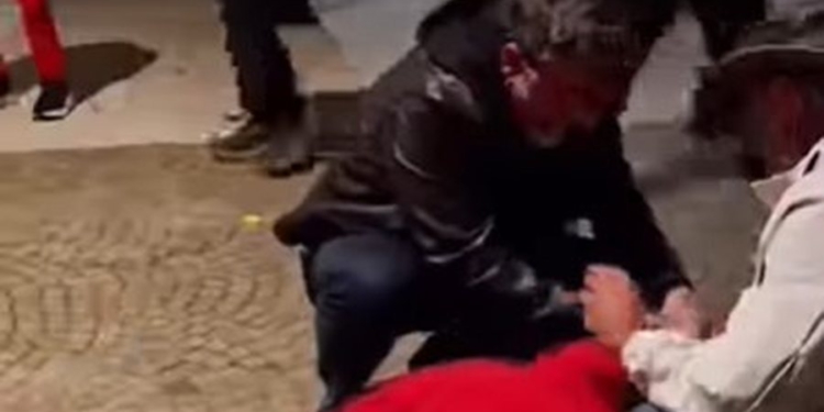 VIDEO / Bledi Çuçi i vjen në ndihmë tifozes që humbi ndjenjat para stadiumit ‘Air Albania’