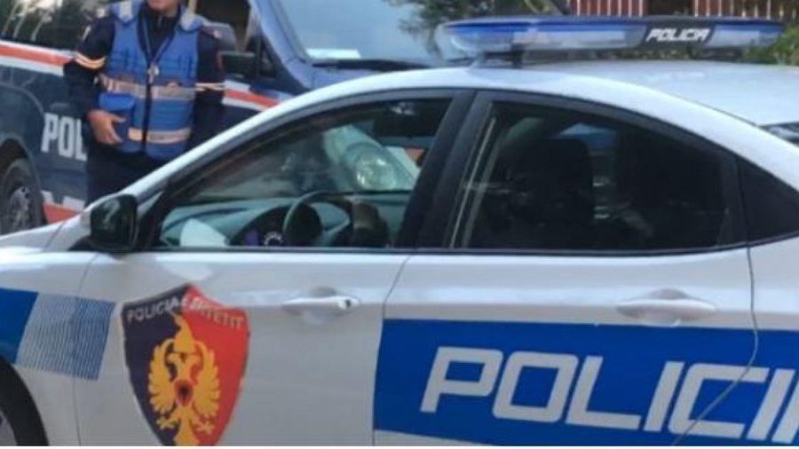 Të armatosur lëviznin me mjet të blinduar me targa ruse, arrestohen dy të rinj në Durrës