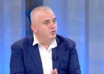DOKUMENTI / Greqia shpall ‘non grata’ gazetarin Artan Hoxha, ja arsyeja e vendimit ekstrem