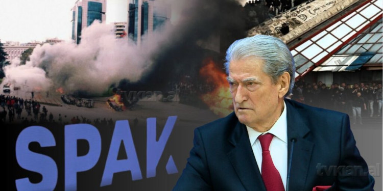 Protesta e Berishës: Akti i fundit i një lideri që s’pranon të lirojë skenën politike !