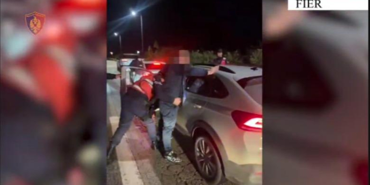 Në kërkim për vjedhje me dhunë të një makine, arrestohet 46-vjeçari në Lushnjë! Në pranga edhe një tjetër(EMRAT-VIDEO)