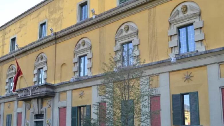 Ministria e Bujqësisë urdhëron audit në AZHBR! Detaje të reja nga projekti që aplikoi babai dhe ia firmosi e bija inspektore