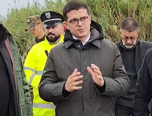 Vërshimet e Bistricës, ushtria zbret në terren, Vengu nga Saranda: Ndërhyrje emergjente në argjinaturë
