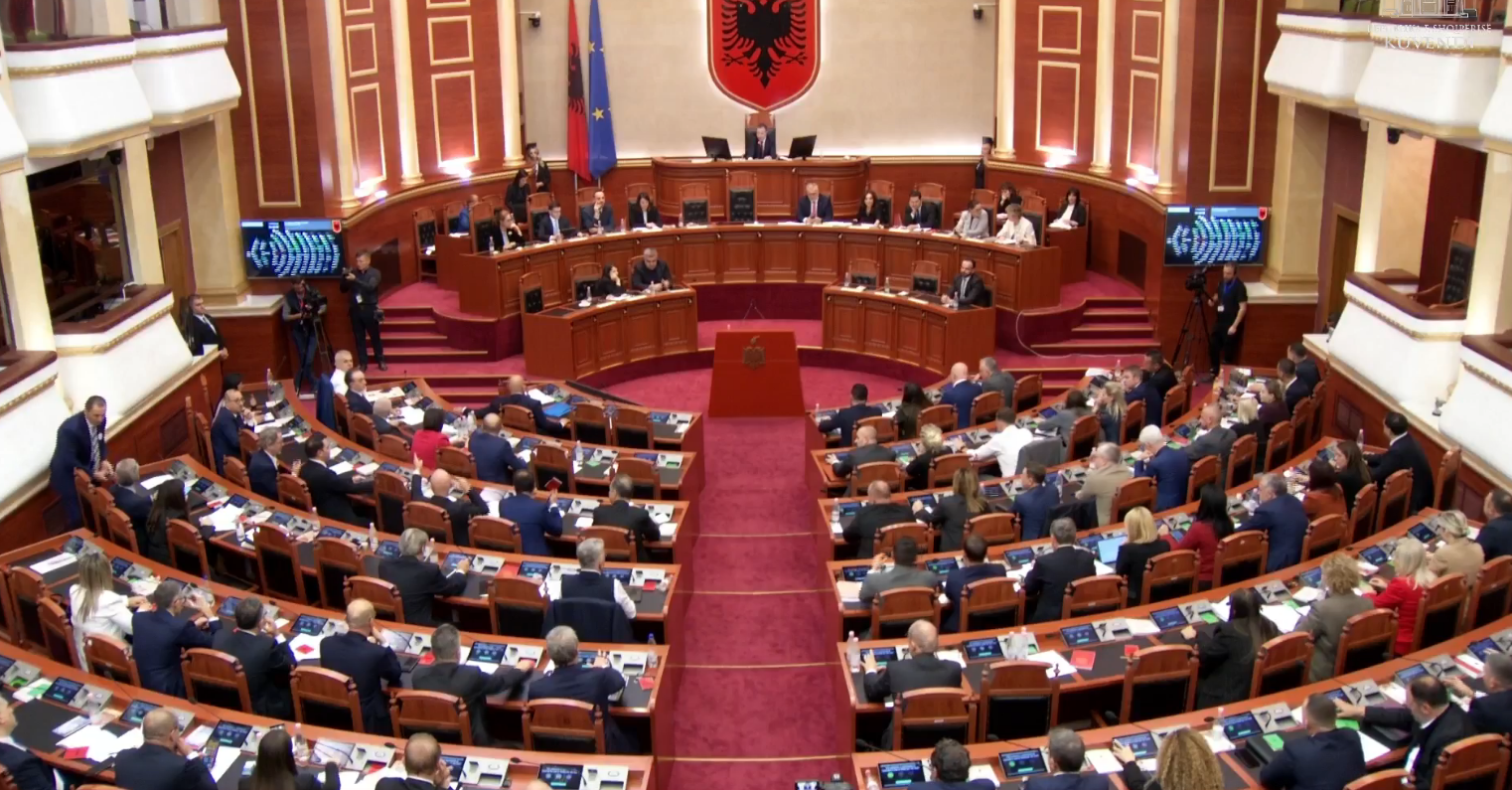 Kuvendi i Shqipërisë miraton në parim me 77 vota projektiligjin për Barazinë Gjinore