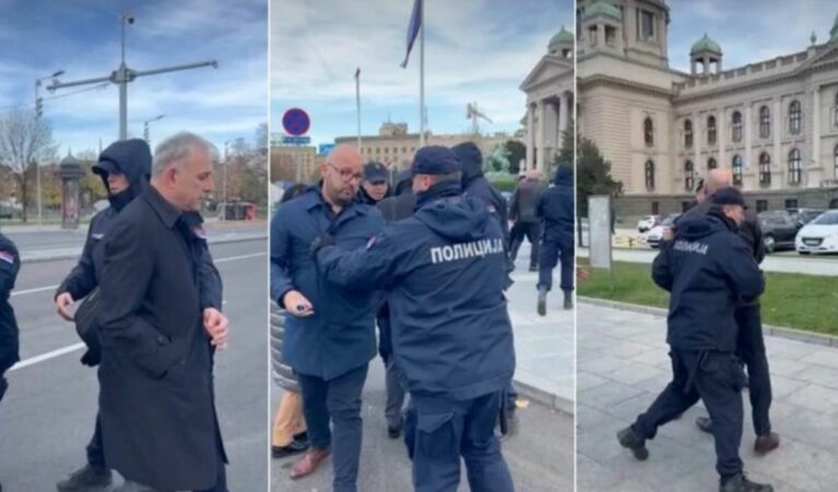 VIDEO-Skenë absurde në Serbi/ Policia përplaset me deputetët e opozitës, nuk i lejojnë të hyjnë në Parlament