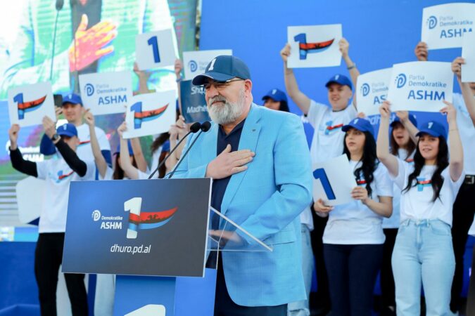 U angazhua nga PD për fushatën e zgjedhjeve të 11 majit/Mediat: Chris LaCivita u pagua në vlerën 1 mln euro
