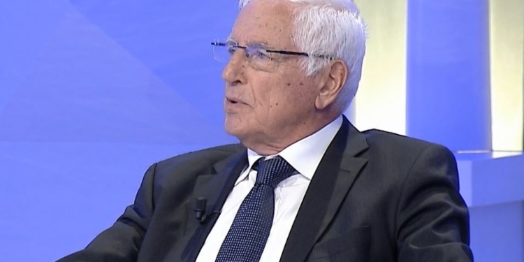 Neritan Ceka: Klasa politike shqiptare vjen nga katundet, nuk ka programe dhe ideale