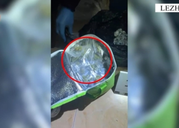 (Emri)Ktheu lokalin në laborator droge/ Tentoi t’i largohej policisë me biçikletë dhe hodhi çantën me kanabis në lumë, pranga 43 vjeçarit