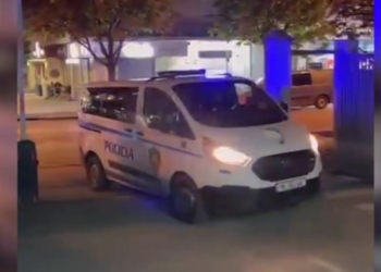 Kapet i armatosur në makinë, arrestohet 53-vjeçari në Durrës