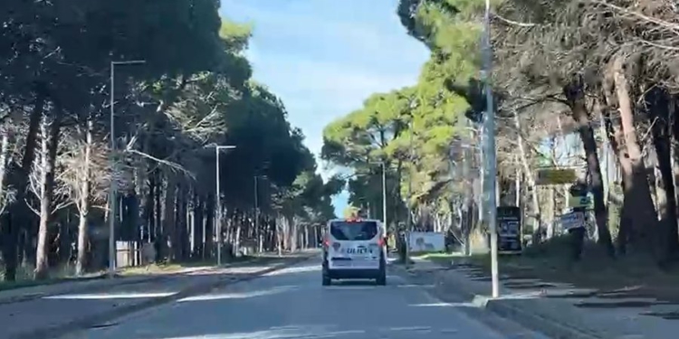 Telefonata “alarmon” Policinë e Vlorës, të shtëna me armë zjarri në plazhin e vjetër