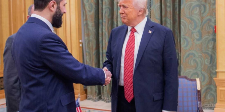 Takimi historik/ Udhëhoqi rebelët për të rrëzuar regjimin e Assad, presidenti sirian pritet nga Trump në Shtëpinë e Bardhë