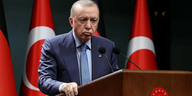 Analizë/ Erdogan kërkon të udhëheqë rindërtimin e Gazës duke ndëshkuar Izraelin