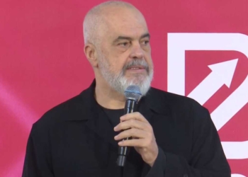 LIVE-Takim me banorët e njësisë 3, Rama: Nga janari 1.7 mld euro plus për pensionistët. Sforco e madhe financiare, por..