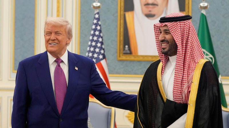 Presidenti Trump pranon t’i shesë Arabisë Saudite avionët më modernë në botë