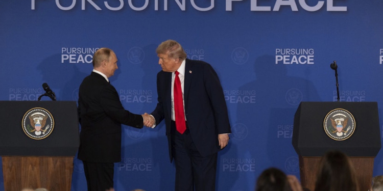 Trump dhe Putin “plan të fshehtë” për Ukrainën, çfarë po kurdisin fuqitë e mëdha?