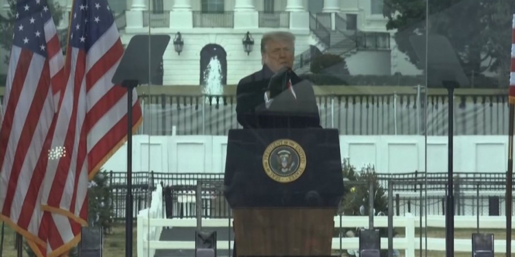 Tjetërsoi fjalimin e Presidentit, BBC i kërkon falje Trump, por refuzon të paguajë “gjobën”