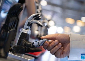 Zhvillohet në Makao ekspozita mbi makinat dhe elektronikën e inteligjencës artificiale