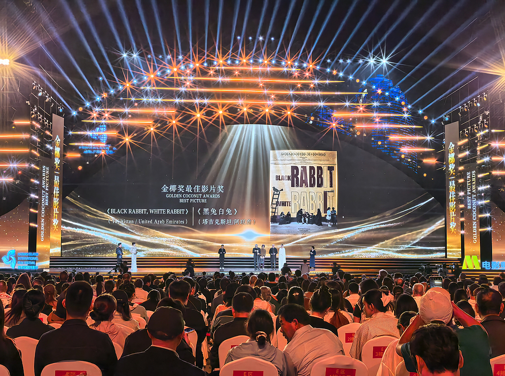 Shfaqje mahnitëse të filmave të mundësuar nga inteligjenca artificiale për shikuesit online