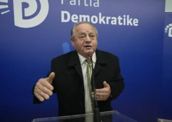 “Erdha sot vetëm për ty”/ Demokrati në foltoren e Salianjit në Shkodër: Nuk kam ardhur këtu në takimet që ka bërë Berisha
