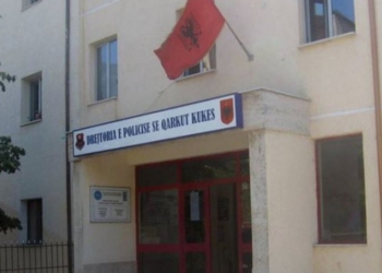 Inspektori i IKMT Kukës kërcënon drejtorin pas gjobitjes së kushëririt ndërtues, policia e arreston