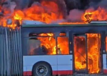 Zjarri i madh në Durrës ku u dogjën 8 autobusë, ngjarja referohet në prokurori si aksidentale