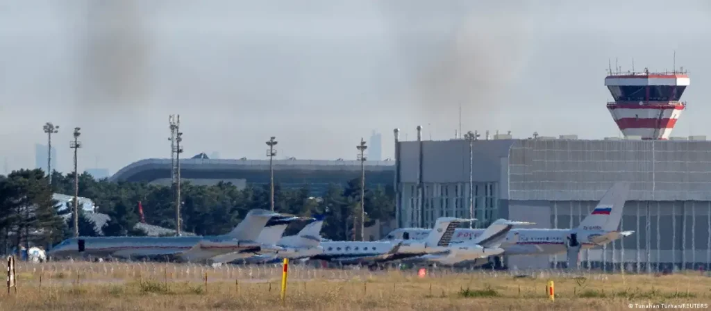 Avioni u zhduk nga radarët dhe u rrëzua, humbin jetën shefi i ushtrisë dhe katër të tjerë