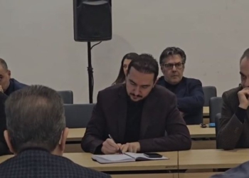 Zbardhen debatet në Kryesinë e PD/ Salianji-Berishës: Cili nen i statutit na ndalon të takojmë demokratët?