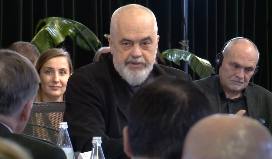 “Sot nuk parkon asnjë deputet në lulishte”, Rama: Sanksione nëse institucionet nuk japin informacion